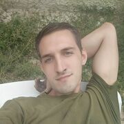 ,  Maksvel, 32