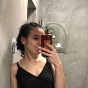  , 