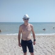  ,  Denis, 29