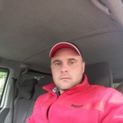  ,   Vasiko, 42 ,  