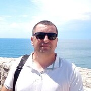  ,   Viktor, 49 ,   ,   
