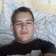  ,  Yra, 22