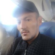  ,  Elyor, 32