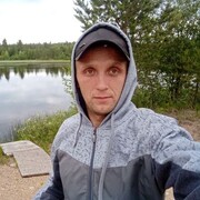  ,   Vaceslav, 32 ,   