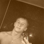  ,  Denis, 32