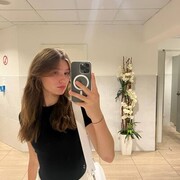  , 