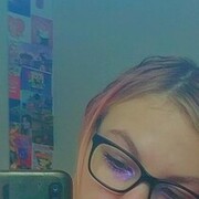 ,  Alina, 23