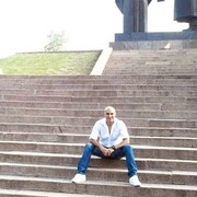  ,   Yasser, 46 ,     , c 