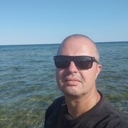  ,  Ihor, 51