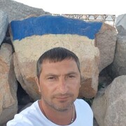  ,   George, 43 ,   ,   