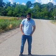   ,   Ali, 32 ,   ,   