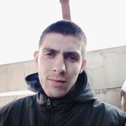  ,  Danya, 23