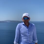  ,   Leszek, 44 ,   ,   