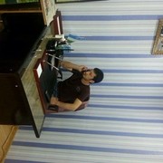 ,  Dima, 31
