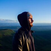  ,  Ioseb, 28