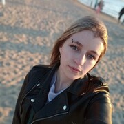  ,  Nika, 25
