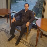  Hue,  Aleks, 38