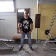  ,  Vik, 40