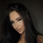  ,   Diana, 26 ,   ,   