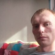  ,   Viktor, 33 ,   ,   