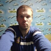  ,  Andrey, 32