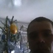  ,  Sergej, 44