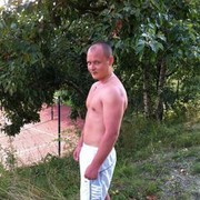  ,   Niko, 43 ,   