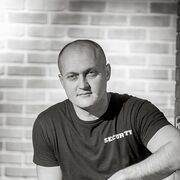  ,   Alex, 45 ,     
