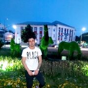  ,   Mishka, 32 ,   