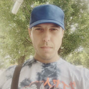  ,  Alexander, 32
