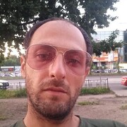  ,   Gevorg, 34 ,   ,   