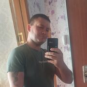  ,  Oleg, 33