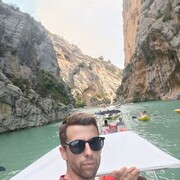  ,   Viorel, 27 ,   c 