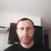  Bildstein,   Bacho bacho, 31 ,   ,   , c 