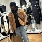  ,   Oheneba, 27 ,   ,   