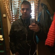  -,  Artur, 31
