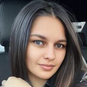  ,  Alenka, 28