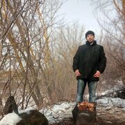  ,   Dzhoni, 37 ,     