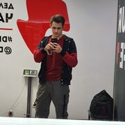  ,   Maxim, 26 ,   ,   