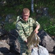   ,  Viktor, 34