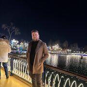  ,  Anton, 37