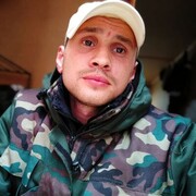  ,  Timur, 33