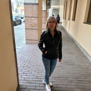  ,   Lara, 58 ,  