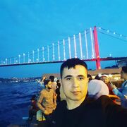 ,  Bekzod, 30