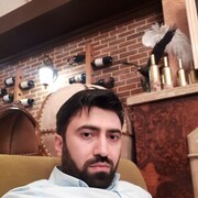  ,  Armen, 36