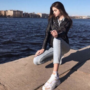  ,   Viktoria, 22 ,   ,   