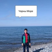  ,  Bahrom, 40