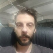 ,  Archie, 33