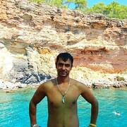  ,   Nurik, 39 ,   ,   
