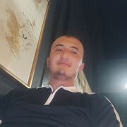  ,  Ali, 23